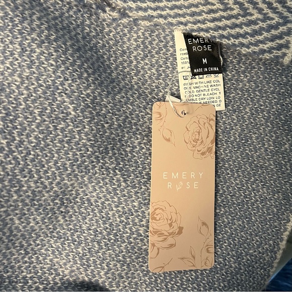 Beautiful NWT Chevron weave Aquamarine Sweater - Picture 7 of 7